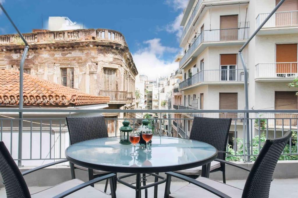 Openair Hot Tub/Big Balcony/Great Boutique Apt Atene Esterno foto